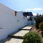 H - Kamari Village *
